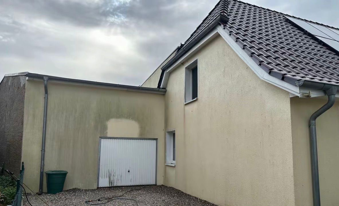 Vorher Saubere Außenfläche mit ruhigerem Bild